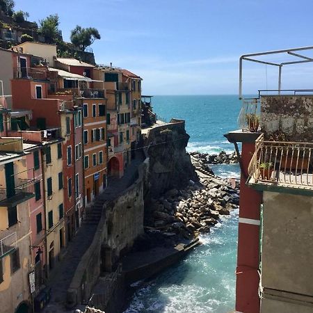 Sara Apartment, Comfort And Lateral Sea View Riomaggiore Buitenkant foto