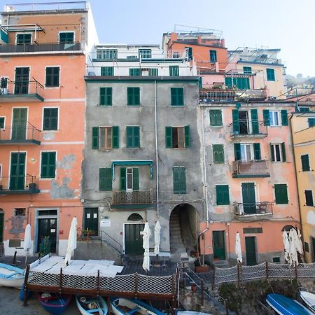 Sara Apartment, Comfort And Lateral Sea View Riomaggiore Buitenkant foto